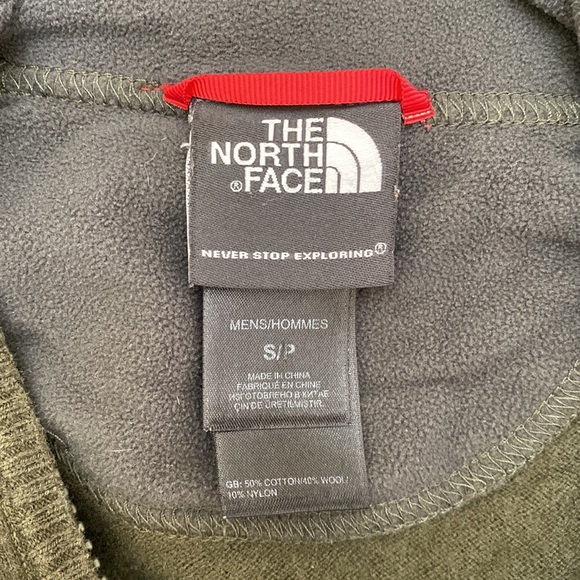 The North Face Half Zip Sweater - Picture 6 of 6